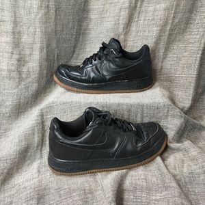 Size 8.5 - Nike Air Force 1 Flyleather Black 2018
